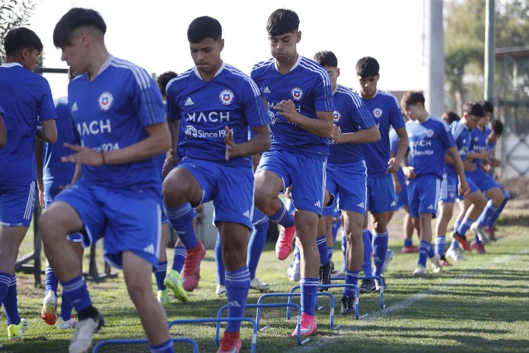La Roja Sub-16 - Carlos Parra Zagal - Comunicaciones FFCH (19) (1)