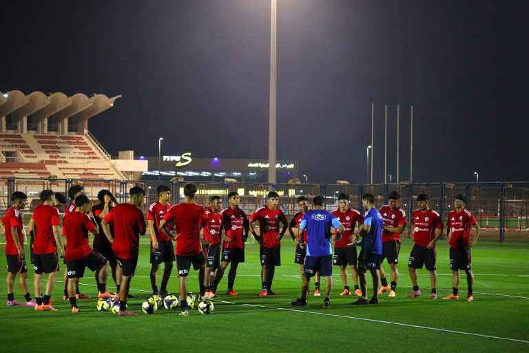 La Roja en Ras Al-Khaima -Entrenamiento 1 - Comunicaciones FFCH (4)